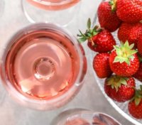 Le Brunch : Le Rosé ramène sa Fraise Le Brunch : Le Rosé ramène sa Fraise
