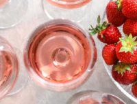 Le Brunch : Le Rosé ramène sa Fraise Le Brunch : Le Rosé ramène sa Fraise