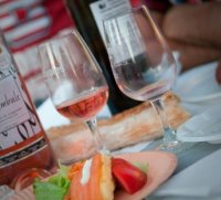 Le Brunch : Le Rosé ramène sa Fraise Le Brunch : Le Rosé ramène sa Fraise